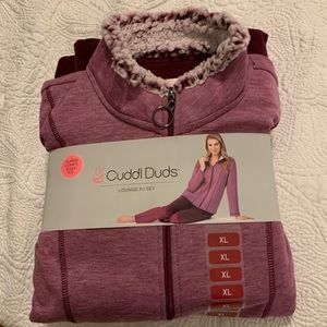 Cuddl duds lounge suit